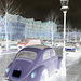 VW et lampadaire /  VW & street lamp - Copenhagen. 26-10-2008  -  Effet de négatif - Negative effect