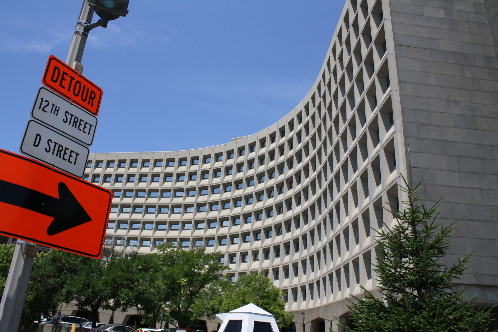 27.HUD.MarcelBreuer.SW.WDC.14July2009