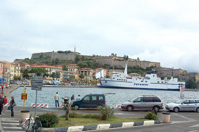 fortikaĵo en Elba - Festung in Elba