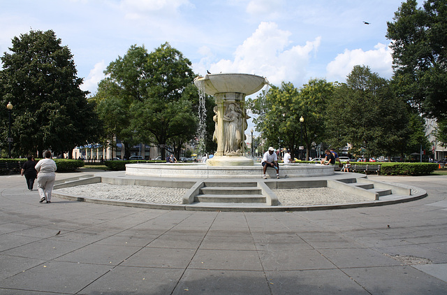 02.DupontCircle.WDC.6September2009