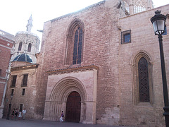 Catedral de Valencia: puerta románica.