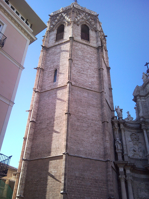 Valencia: torre del Miguelete.