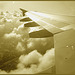 Aile et nuages - Vol Air Transat Bruxelles-Montréal- 29 octobre 2008 - Sepia