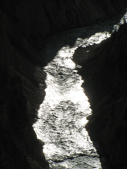 Grand Canyon of the Yellowstone River (1679)