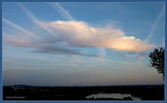 Suspendu entre ciel et eau - P1000047b