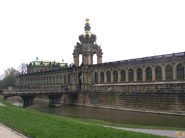 2004-04-03 .01 Zwinger, Dresdeno