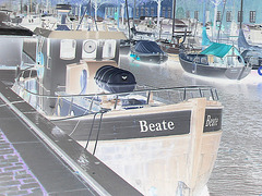Le bateau Beate /  Beate boat zone -  Copenhague /  Copenhagen.   26-10-2008 -  Effet de négatif.