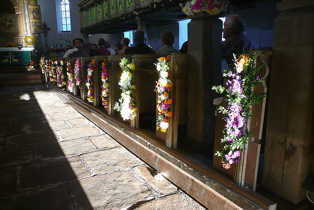 Licht in einer kleinen Kirche