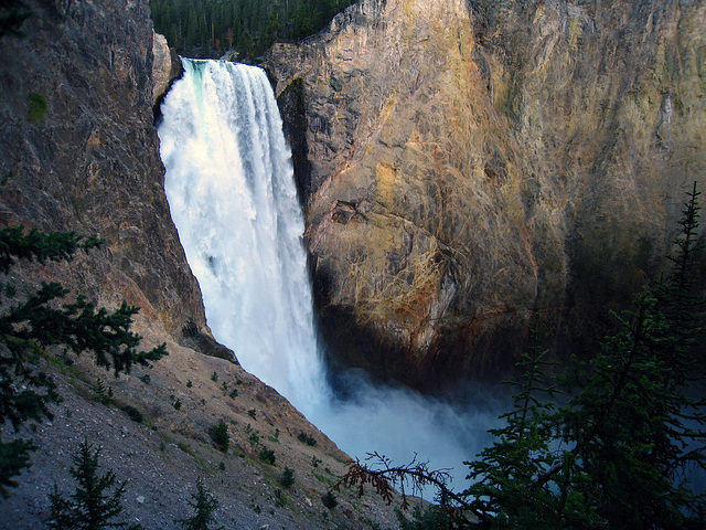 Lower Falls On The Yellowstone River (4217)