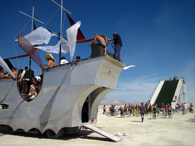 Mutant Vehicle at the Slide (0346)