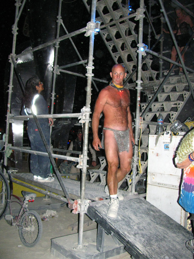 Spaceman Barry Returns to Earth (1328)