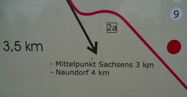 Zum Mittelpunkt Sachsens