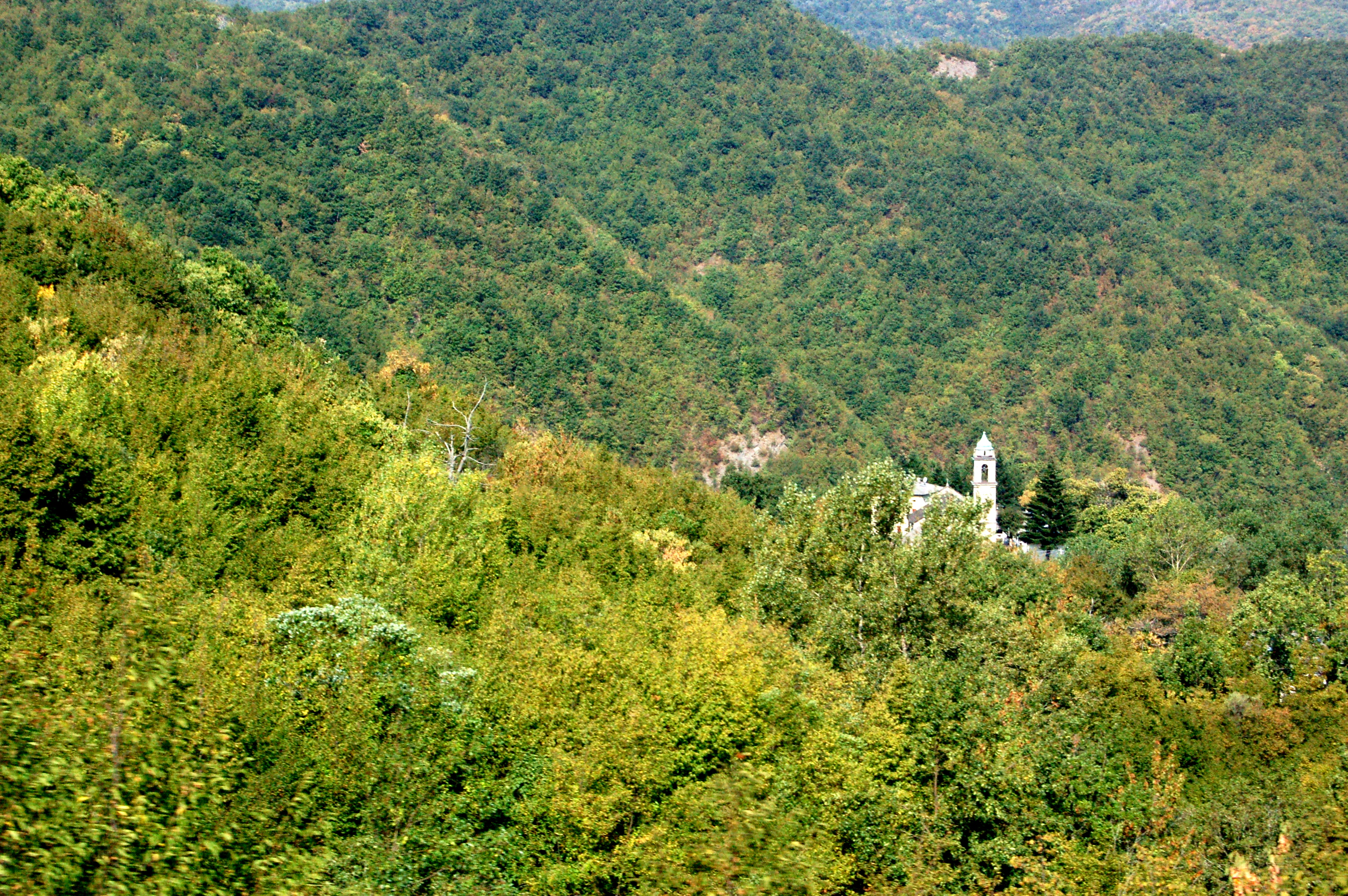 Preĝejo en soleco / Einsame Kirche