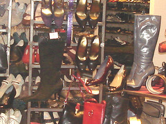 Lèche-vitrines podoérotique NYT / NYT erotic footwears window display.  Copenhague. 26-10-2008