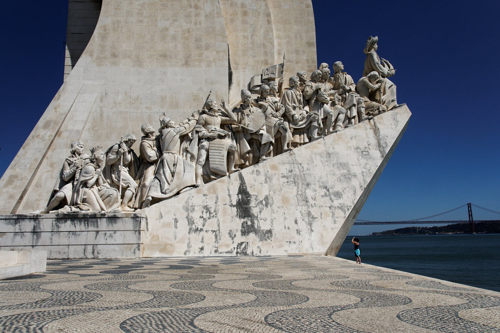 The Photographer and the Monument