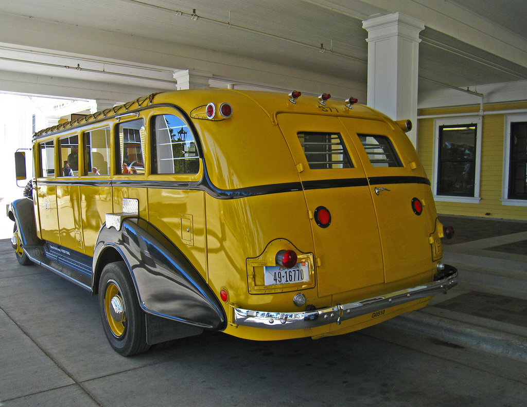 Yellow Bus at Lake Yellowstone Hotel (4122)