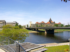 2003-05-04 16 Dresdeno, centro-promenado