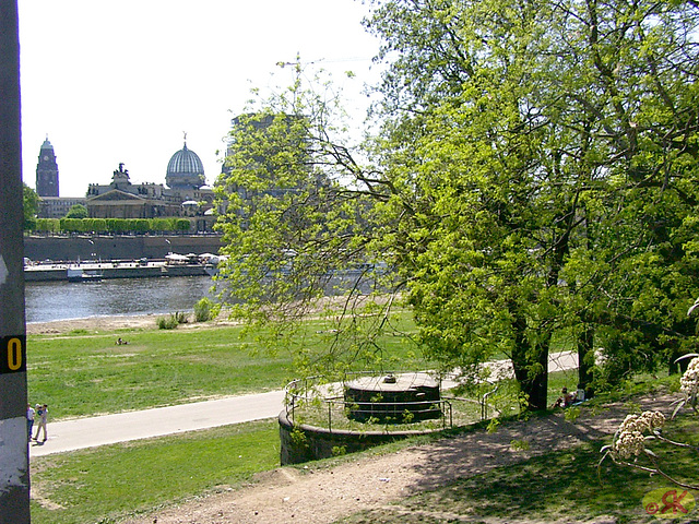 2003-05-04 42 Dresdeno, centro-promenado