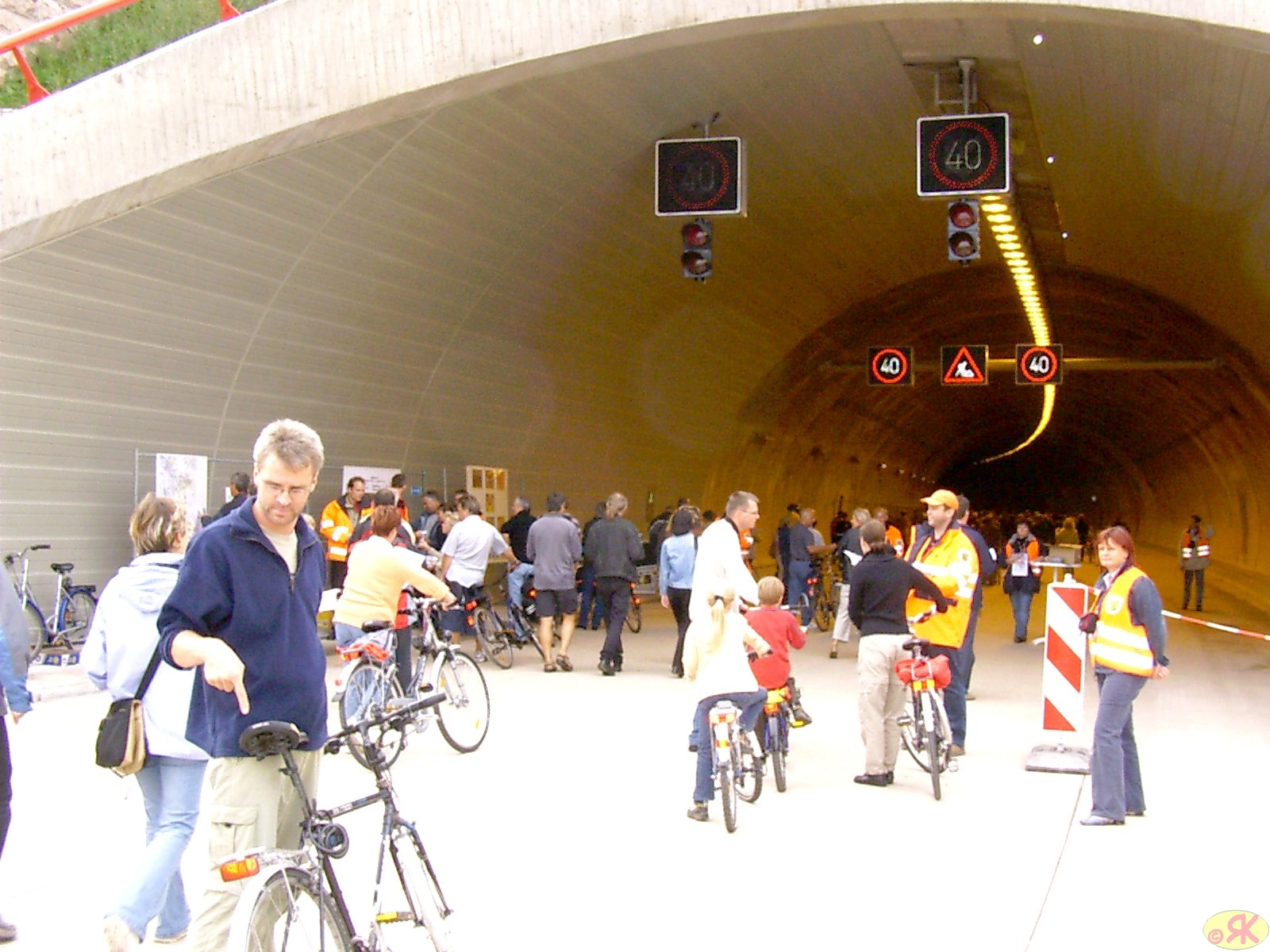 2004-09-12 16 A17 - Tunnel Coschütz, Osteingang