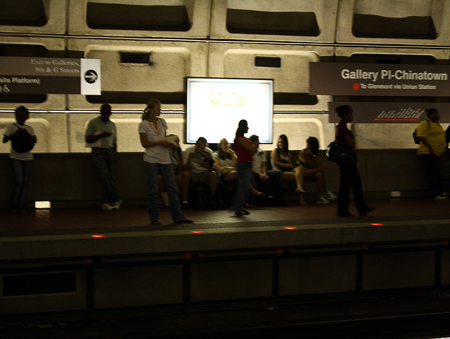 03.WMATA1.GalleryPlace.NW.WDC.18July2009