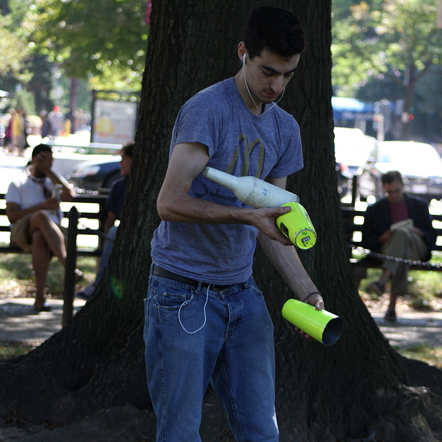 03.PourBoys.Juggler.Dupont.WDC.19Sep2009