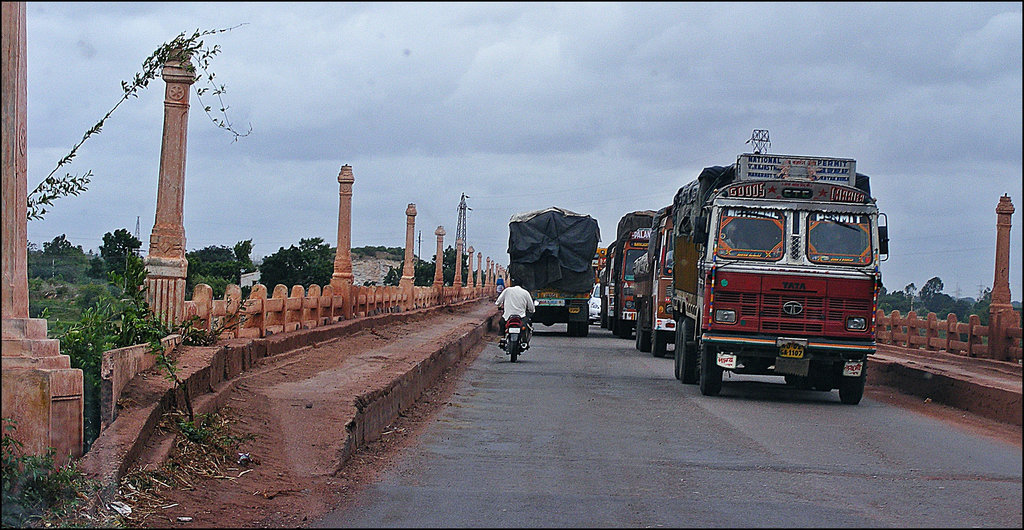 Traversing the Tungabadra