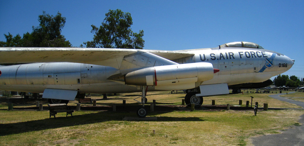 Boeing KC-135A Stratotanker (3220)