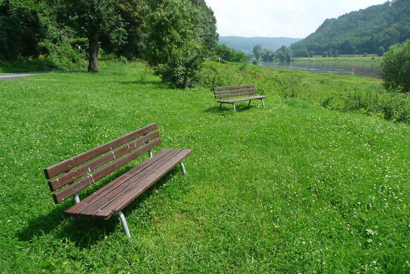 Bank an der Elbe