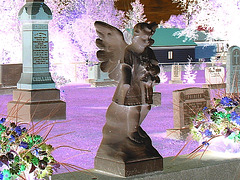 Ange funéraire  / Funeral angel - 12 juillet 2009 - Ange à la main coupée en négatif