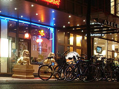 Vélos et dragons de nuit /Bikes & dragons night sight