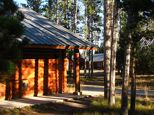 Flagg Ranch Cabins (1640)