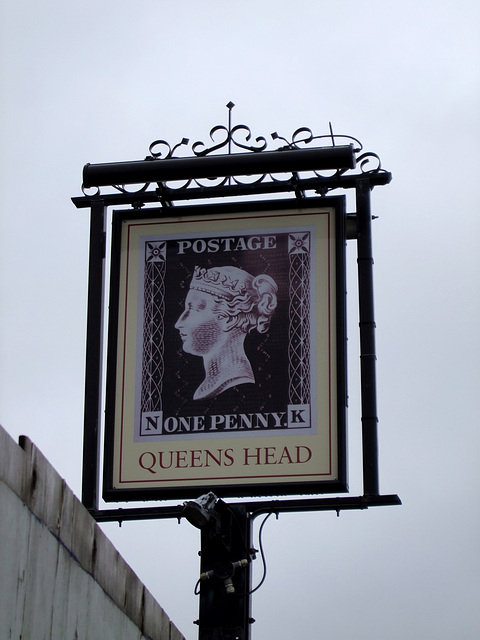 The Queens Head pub sign North Lane