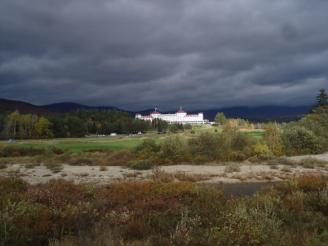 Mount Washington Hotel  /  New Hampshire state /  USA - États-Unis.  Octobre 2009 - Photo originale