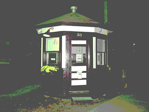 Cabin number 30 /  Canine numéro 30 - Portland, Maine USA .  11 octobre 2009 -  Version photofiltrée -  Version photofiltrée