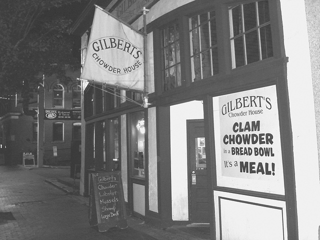 Gilbert's chowder house /  Portland, Maine USA.   11 octobre 2009-  N & B