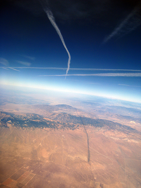Contrails (4458)