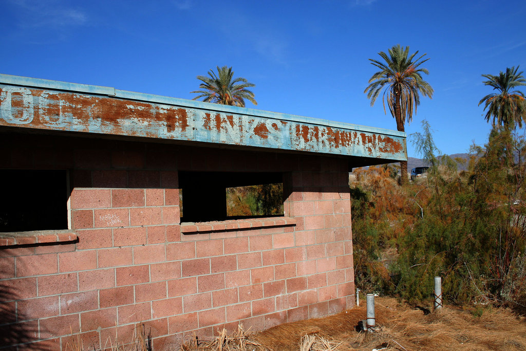 North Shore Marina Bait Shack (2979)