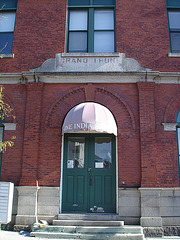 Grand Trunk door on one India st. / Porte du 1 rue India -  Portland USA.  11 octobre 2009