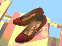 Bata shoe museum /  Toronto, CANADA .  2 novembre 2005 - Postérisation et bleu photofiltré