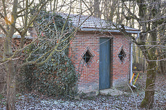 CABANE DE JARDIN A VERTUS