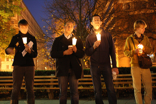 121.JorgeStevenLopez.Vigil.DupontCircle.WDC.22November2009