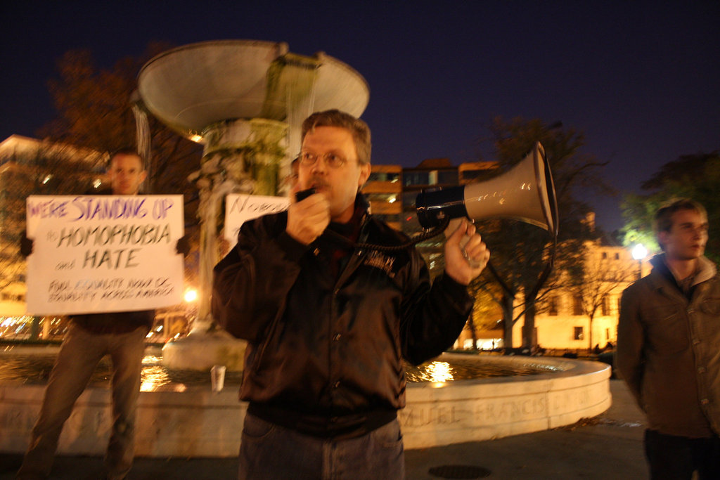 135.JorgeStevenLopez.Vigil.DupontCircle.WDC.22November2009