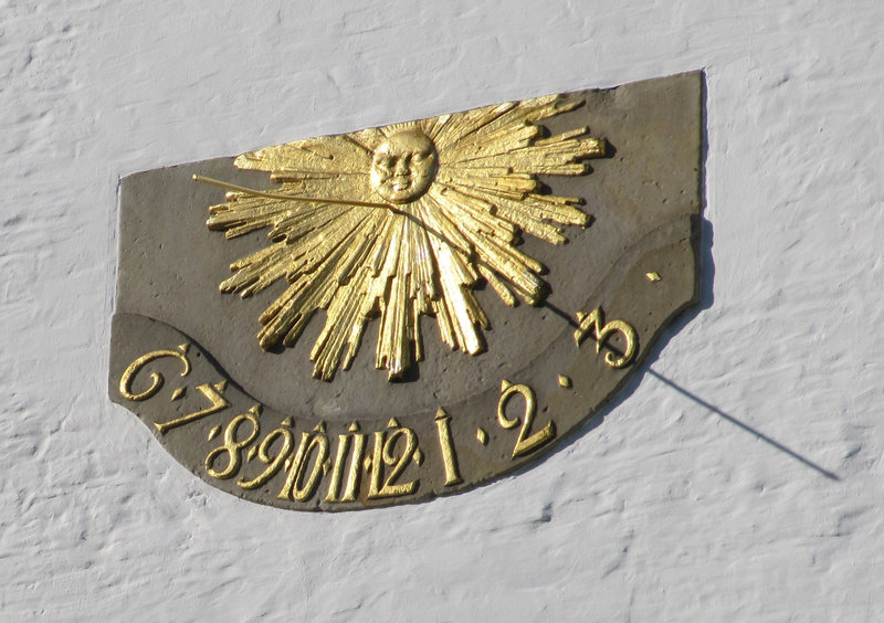 Sonnenuhr