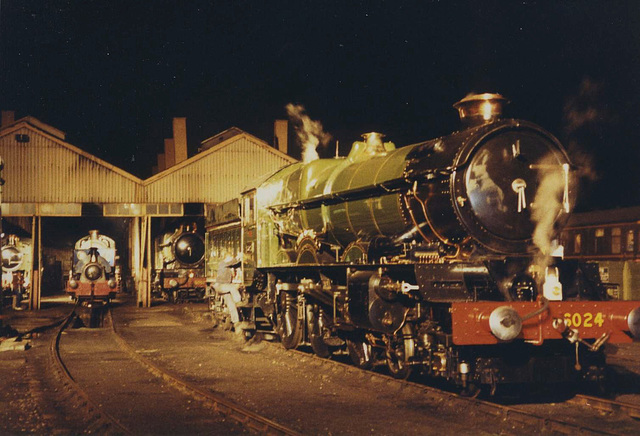 6024 'King Edward I'- Evening at Didcot