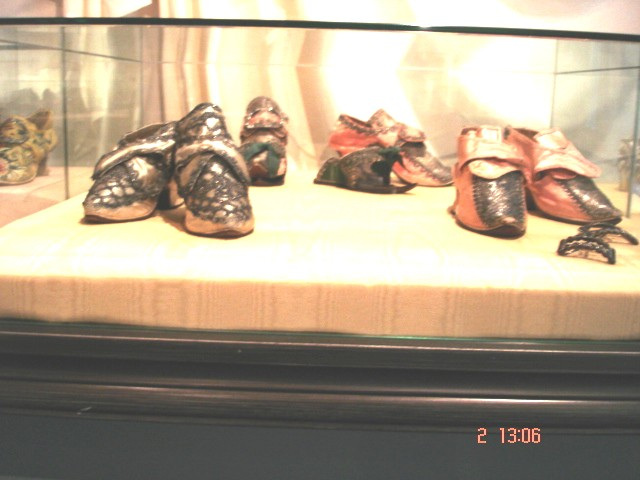 Bata shoe museum . Toronto, CANADA - 02-11-2005