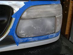 3M Headlight Lens Restoration System - End of Step 1 (4945)