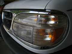 3M Headlight Lens Restoration System - After (4955)