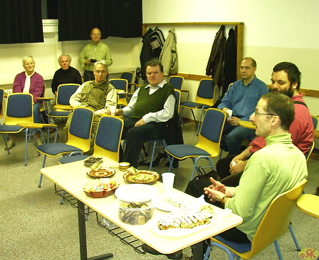 2006-12-15 2 Eo-kutimtablo, eksterordinara, en Berthold-Brecht-gimnazio