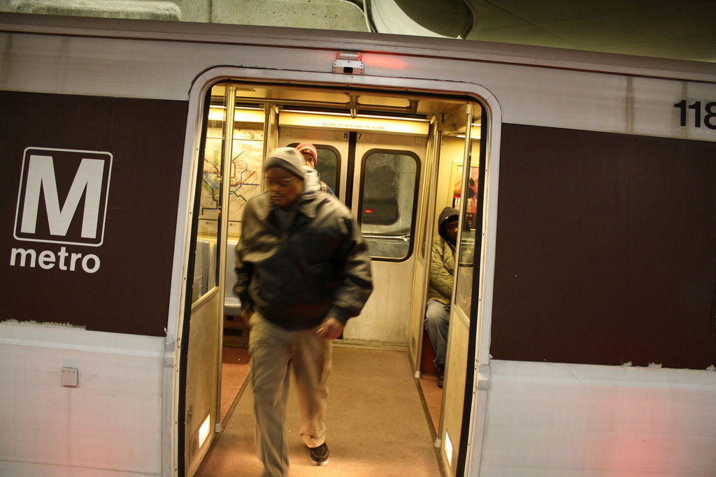 09.WMATA.WaterfrontSEU.4M.SW.WDC.7January2010