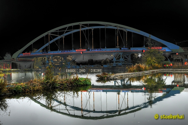 Floating of the new bridge between Segnitz and Marktbreit